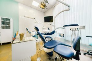 An empty chair in the dentist's office. Empty dentist's office